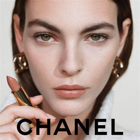 chanel makeup fall winter 2017|Chanel hairstyles 2017.